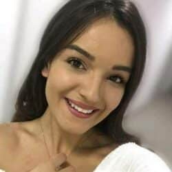 la masseuse érotique qui t’attend nue